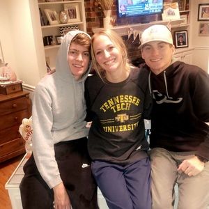 Meet your Posher, Heath